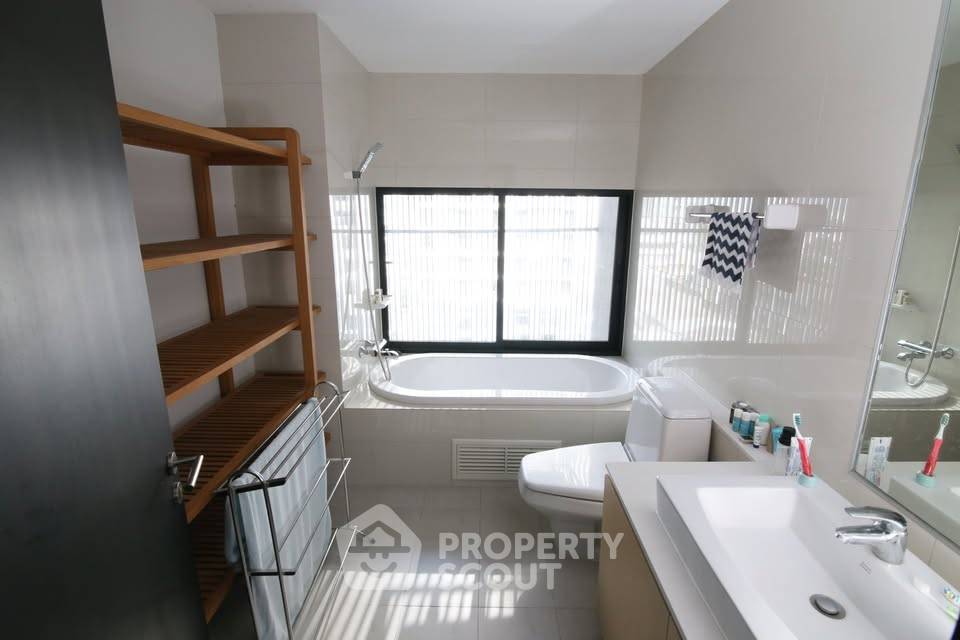 รูป คอนโด 2 ห้องนอน สำหรับขาย The Alcove Thonglor 10 ใกล้ BTS ทองหล่อ (ID 2574875) - รูปที่ 2/15