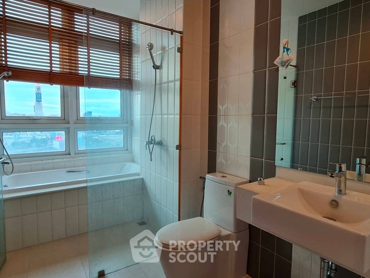 picture 30th-Floor 3-BR 180 Sqm Circle Condominium, MRT Phetchaburi (ID 2587723) - 4/14