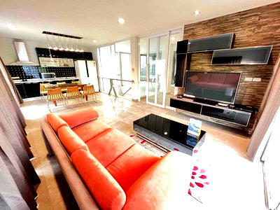 เช่าทาวน์โฮม กรุงเทพมหานคร : LTHC14243 – Townhome / Home Office for Rent | Onnut | 720 sqm | 6 Rooms 4 Baths | Near BTS Onnut | 160K/Month | ทาวน์โฮม/โฮมออฟฟิศให้เช่า อ่อนนุช