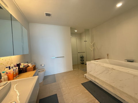 for Sale condo Northpoint Pattaya with 3 Bed 146.11 Sq.m (S03-2122S)