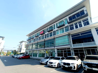 โฮมออฟฟิศให้เช่า : ให้เช่า Home Office โครงการ H Cape Biz Plus ห้องติดสวน ทำเลวงแหวนอ่อนนุช