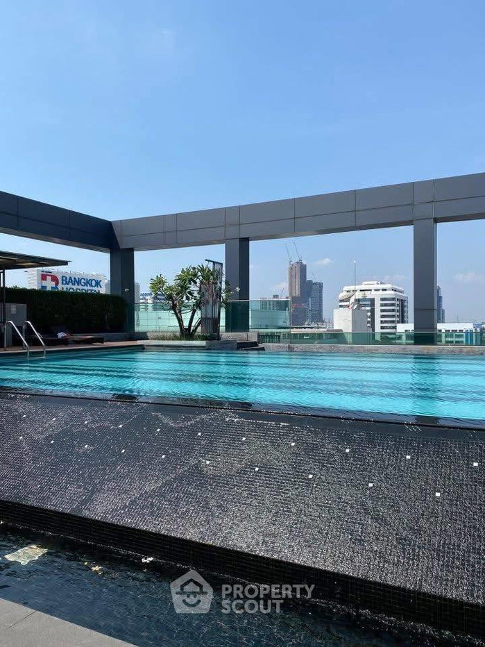 รูป คอนโด 2 ห้องนอน 62 ตร.ม. ชั้น 18 โครงการ ทรู ทองหล่อ ใกล้ MRT (ID 2590581) - รูปที่ 16/16
