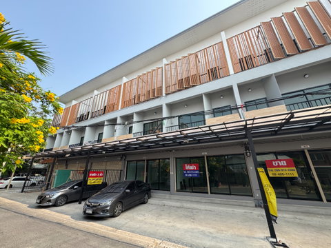 (เช่า) ลดราคาด่วน อาคารพาณิชย์ 3 ชั้น ใหม่ทั้งหลัง ประชาอุทิศ 83