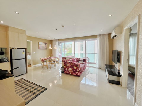 Grande Caribbean 2 Bedroom Condo for sale in Jomtien Pattaya