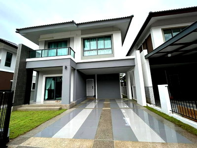 บ้านเดี่ยวให้เช่า : New house for rent พร้อมเข้าอยู่ กาญจน์กนก 12 เฟส 3 (โซนฝั่งสวน) ติด รร.นานาชาติยูนิตี้คอนคอร์ต (R883) T.0946511456