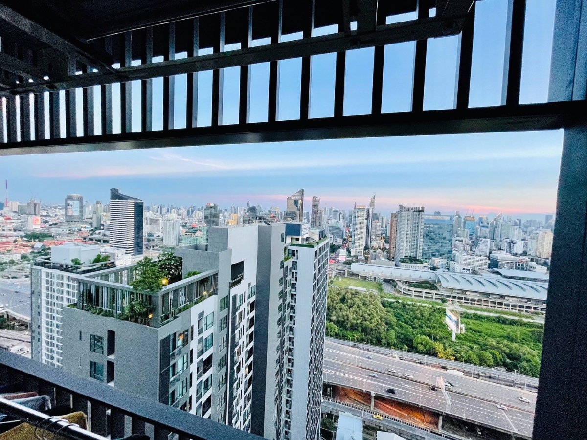 picture Life Asoke - Rama                 9  - 12/12