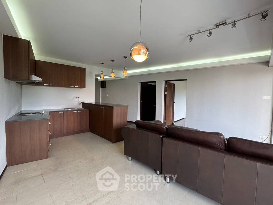 รูป คอนโด 2 ห้องนอน 94 ตร.ม. ขาย ที่ โชมดอย คอนโดเทล ใกล้ นิมมานเหมิน (ID 2324122) - รูปที่ 6/11