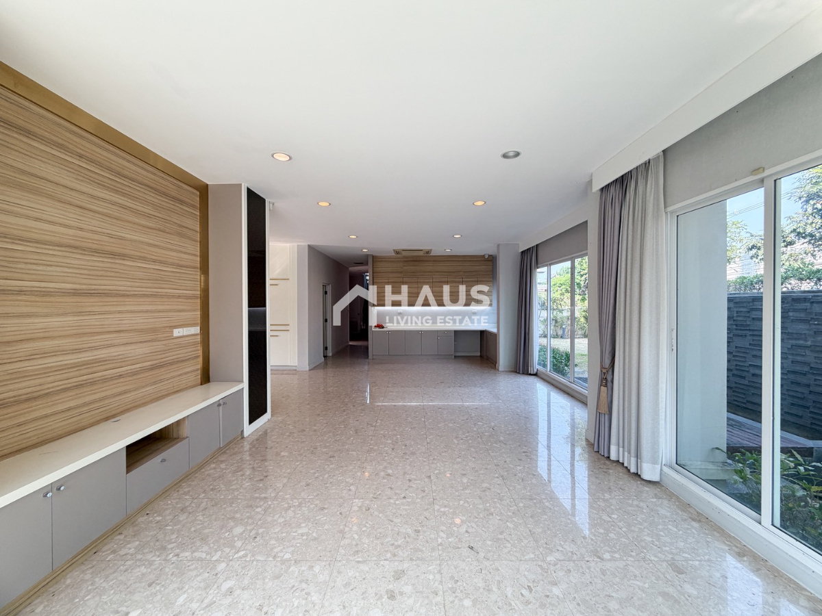picture Granada Pinklao / 4 Bedrooms #HPHU042 - 11/37