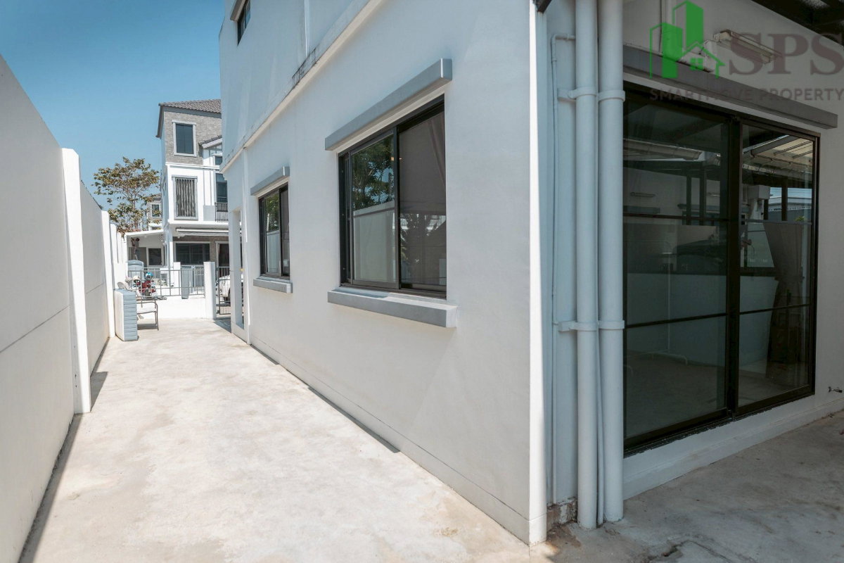 รูป ให้เช่า บ้านพร้อมอยู่แปลงมุม ใกล้ห้างเมกะ บางนา (SPSSR45) - รูปที่ 18/19