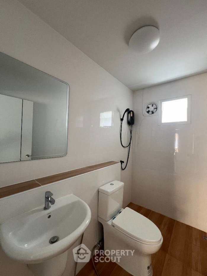 รูป บ้านเดี่ยว 3 ห้องนอน สำหรับขาย เหมาะกับสัตว์เลี้ยง ในหัวไผ่ ชลบุรี (203 ตร.ม.) (ID 1491025) - รูปที่ 23/24