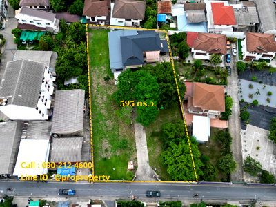 Houses for sale Nonthaburi : Single house for sale Near The Mall Ngamwongwan Soi Ngamwongwan 23, Prime location in Nonthaburi, near the main road, size 595 sq wa.