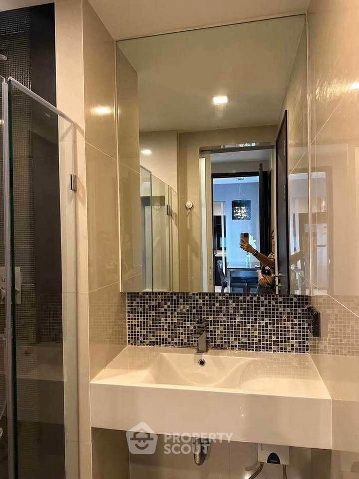 รูป ใกล้ BTS พระโขนง เพียง 70 ม. | คอนโด 2 ห้องนอน Rhythm Sukhumvit 44/1 (ID 2600131) - รูปที่ 9/17