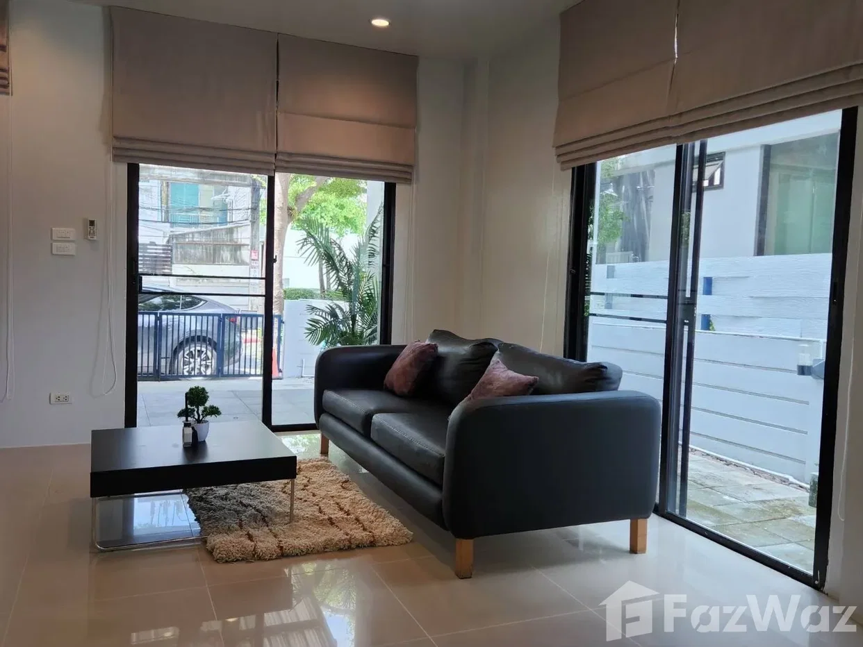 picture townhouse 6011202 - 2/22
