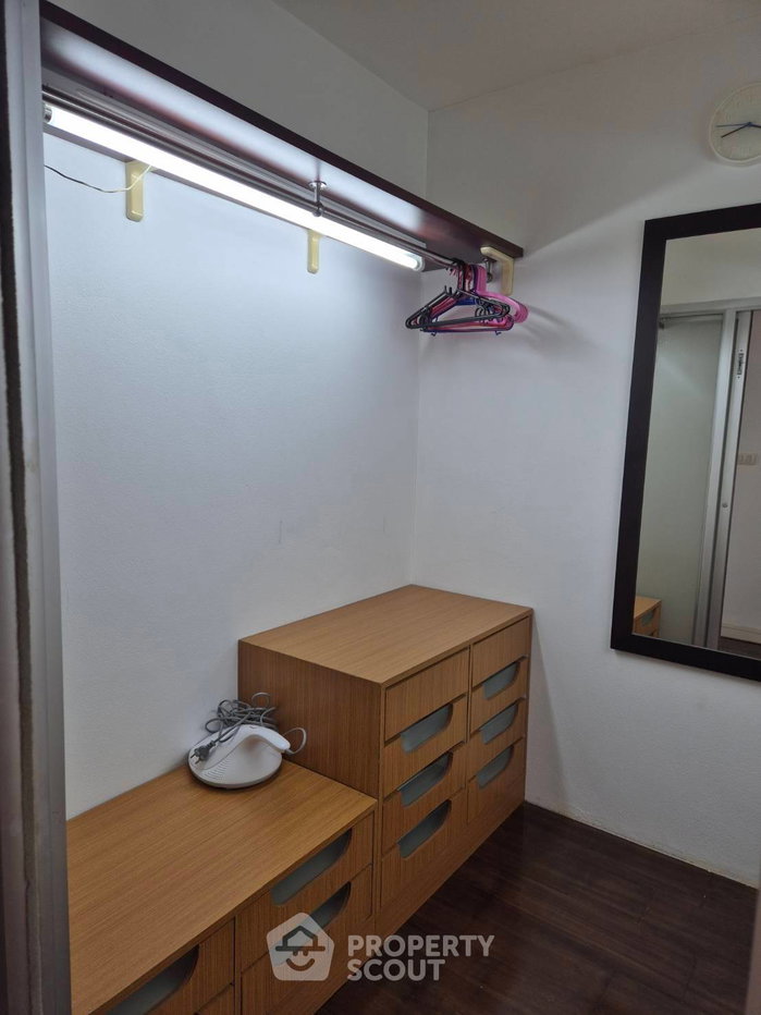 รูป คอนโด 2 ห้องนอน ชั้น 30 ขนาด 80 ตร.ม. โครงการ Asoke Place ใกล้ MRT สุขุมวิท 300 ม. (ID 883337) - รูปที่ 9/18
