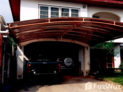 Houses for sale Ratchadaphisek Road : 5 Bedroom House for sale in Chantharakasem, Bangkok  1053350