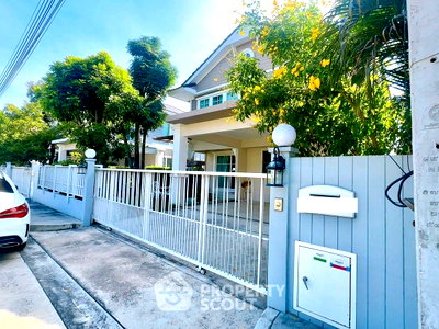 Houses for rent Tesco Lotus Srinakarindra : Pet-Friendly 3-Bed House For Rent Chaiyapruk Srinakarin (ID 1475251)