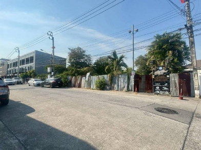 รูป ขายที่ดินถมแล้ว แปลงสวย ทำเลทอง 390 ตรว. ผังสีน้ำตาล ซ.ทิพวัล 41 ใกล้ BTS เหมาะสร้างบ้านหรู สำนักงาน - รูปที่ 3/7