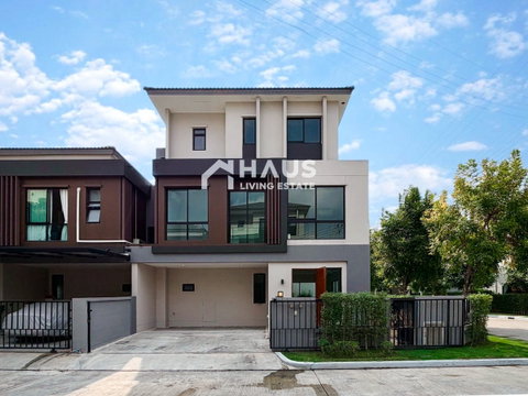 Ninya Kanlapaphruek / 4 Bedrooms #HKAL051