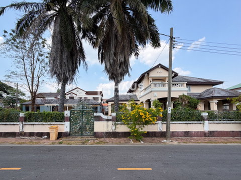 Ladawan Pinklao - Borommaratchachonnani / 6 Bedrooms #HPHU039