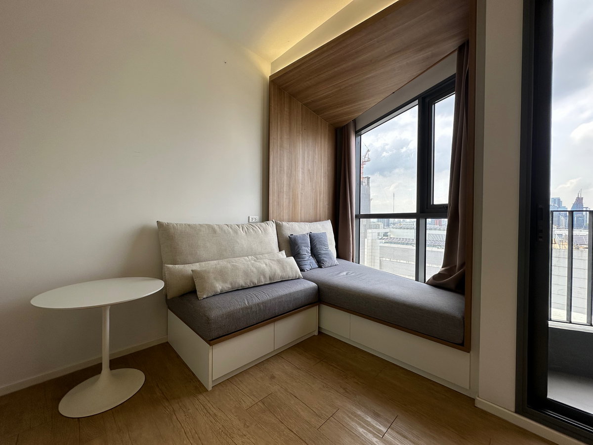 🎓🎓 Triple Y Residence 27k🔥 มีหลายห้องให้เลือก เดินข้ามทางม้าลายถึงจุฬาฯเลย 🤩  📲🔥 สนใจติดต่อ Line @unicondo.official 