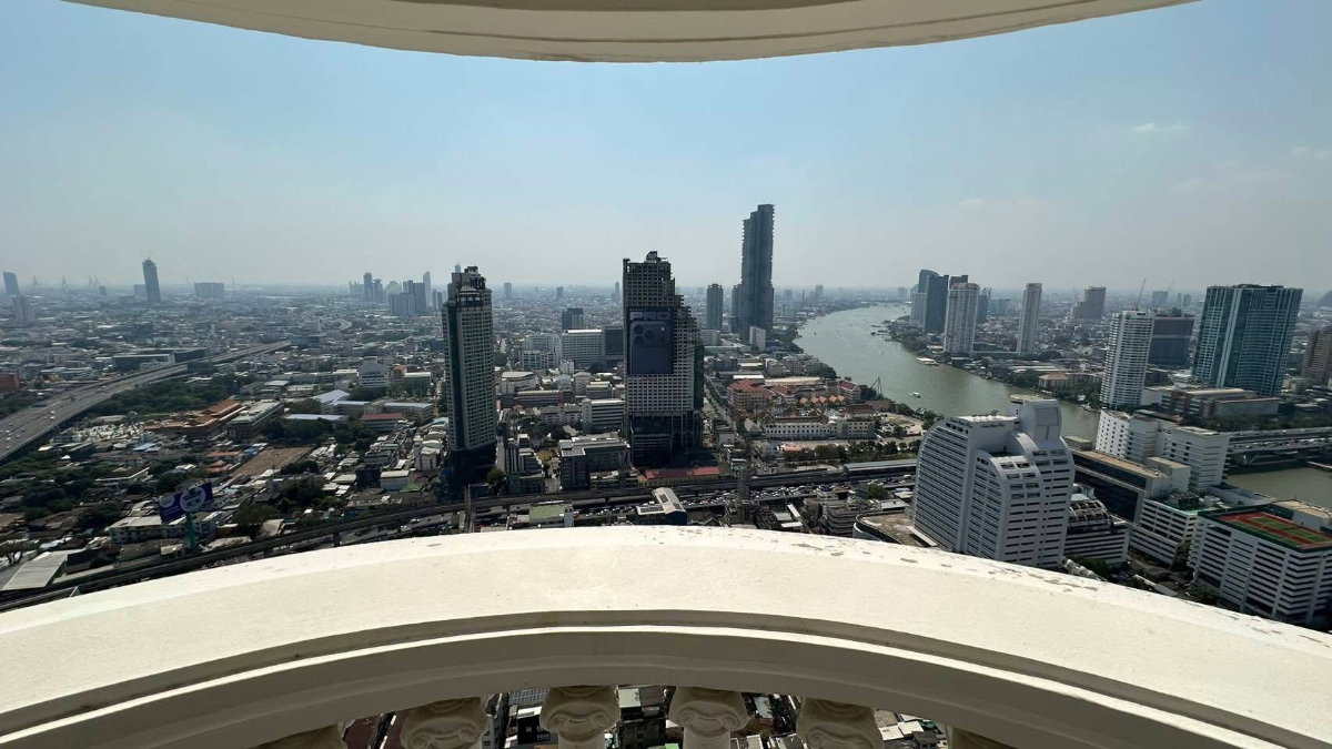 picture State Tower              Silom - 12/12