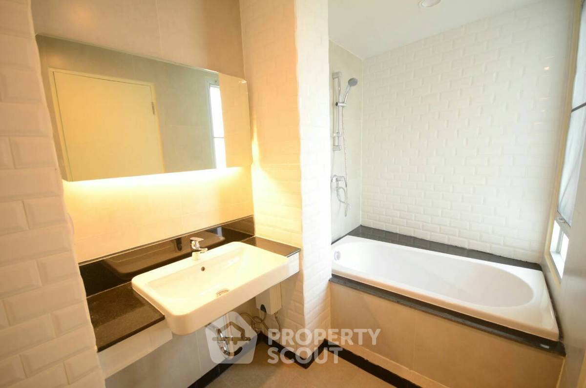 รูป คอนโด 2 ห้องนอน 74 ตร.ม. สุขุมวิท พลัส ใกล้ BTS พระโขนง 200 ม. (ID 511500) - รูปที่ 8/13