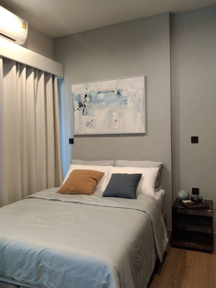 picture The Crest Park              Residences  - 1/3