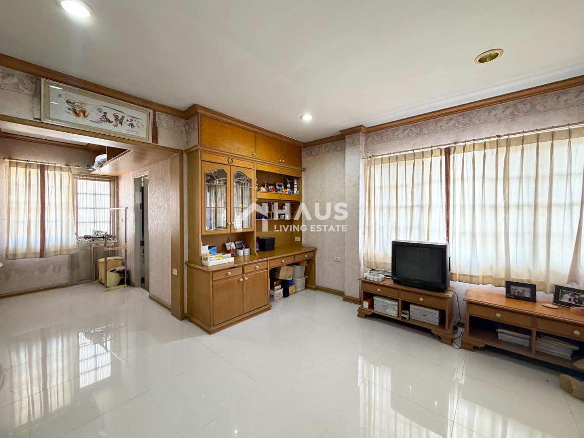 รูป 🔥 ขายบ้านเดี่ยว ลดาวัลย์ ปิ่นเกล้า - บรมราชชนนี 🔥 / 6 ห้องนอน #HPHU039 - รูปที่ 21/33