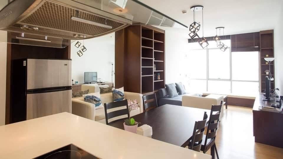 picture Baan Sathorn                    Chaopraya  - 1/9