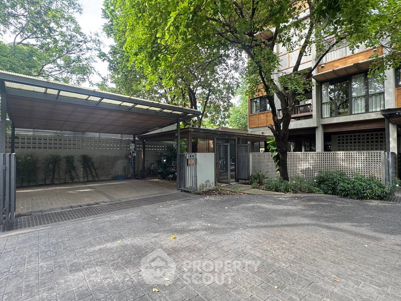Houses for sale : 3-BR House For Sale, Baanbaan Vibhavadi 20 Near MRT Lat Phrao (ID 2147340)