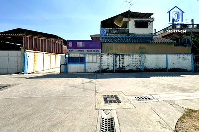 บ้านเดี่ยว ม.สุโขทัยธรรมาธิราช : ยบ้านเดี่ยว 3 ชั้น + โกดัง 200 ตารางวา ถนนติวานนท์  ซอยติวานนท์-ปากเกร็ด 28 ใกล้รถไฟฟ้า