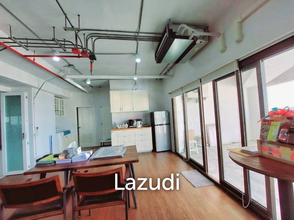 รูป 130 sqm High Floor 2 Bed Condo at State Tower Si Lom Bangkok - รูปที่ 3/7