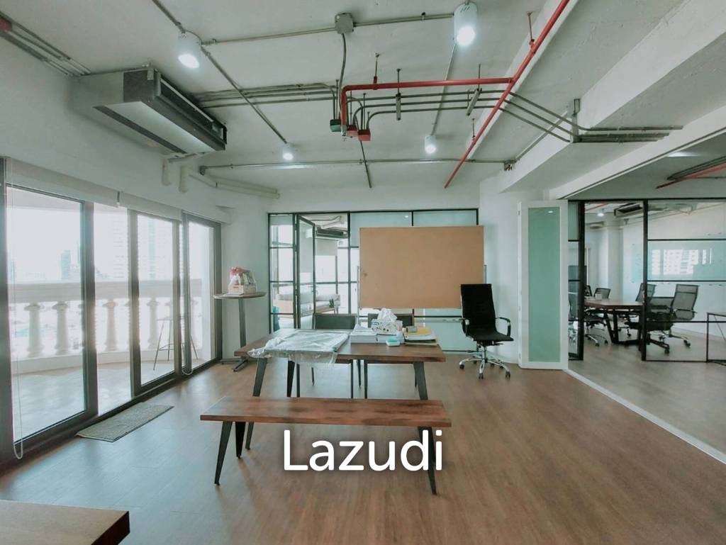 รูป 130 sqm High Floor 2 Bed Condo at State Tower Si Lom Bangkok - รูปที่ 4/7