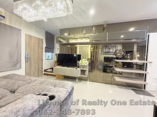 ขายทาวน์โฮม : ขายทาวน์โฮม 4 ชั้น นาคนิวาส 48 แต่งหรู Luxury ใกล้ Central Eastville - เดอะ ล็อฟท์ บาย ไอ-เซน (The Loft by I-Zen)