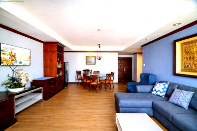 Condos for sale : 💥 BEST PRICE 203 SQM in Phrom Phong! | 3BR + Maid’s Quarter | Family Condo 🔥 - U1681518