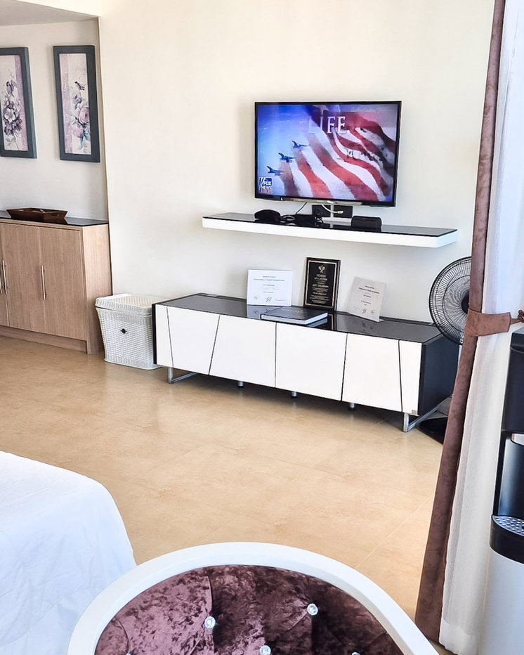 picture The Cliff Condominium Pratumnak Hill for Rent - 9/10