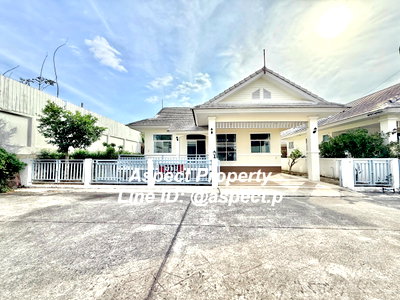 Houses for rent Chonburi : House for rent 3 Bed 2 Bath 18000