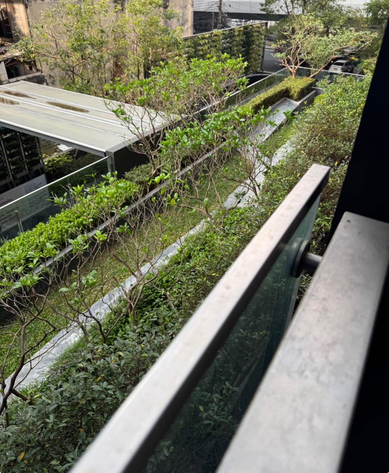 picture The LINE Asoke -          Ratchada  - 8/11