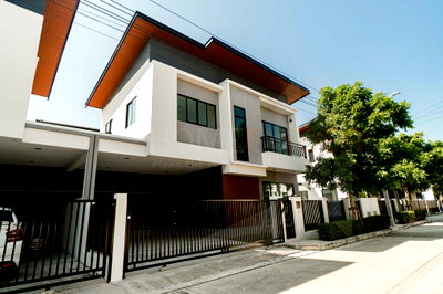 บ้านเดี่ยว ม.รามคำแหง 2 : The One Life Bangna 4 bedrooms, for sale