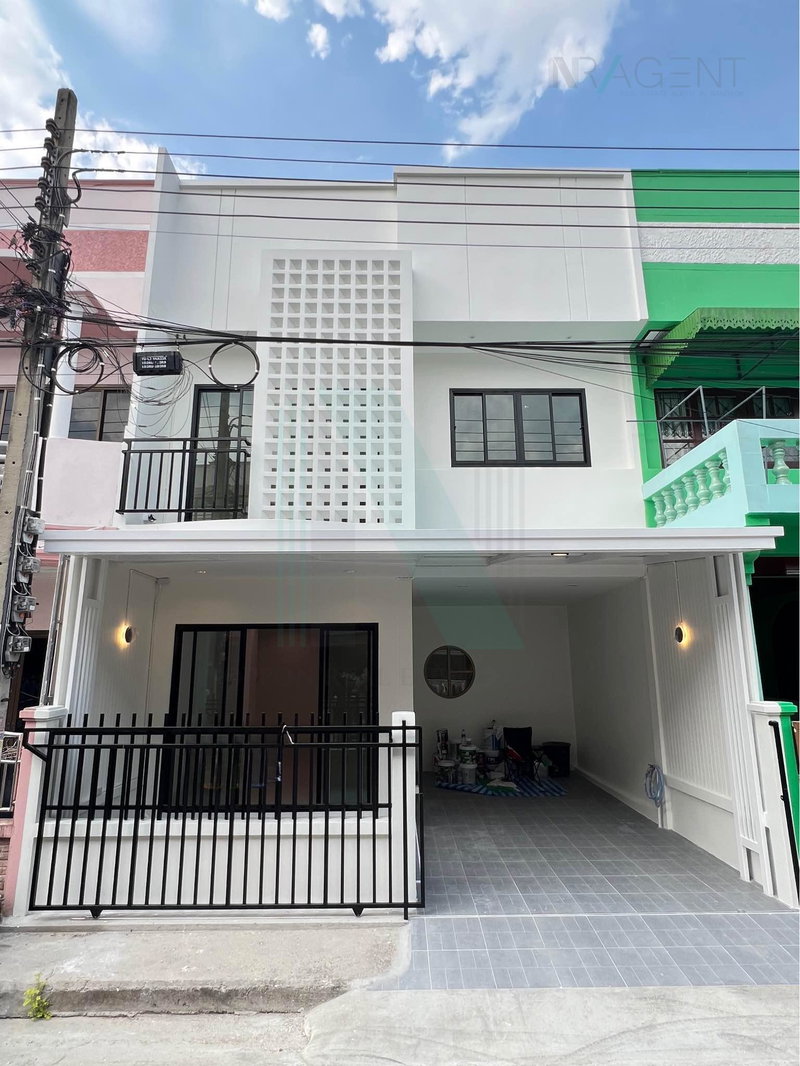 Townhouses for sale : 📌 For Sell Town house NATTHAKAN 2-story 4 bedroom 2 bathroom