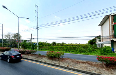Land for sale Kantana Institte : Large plot of land for sale, 25-0-46 rai, located on Salaya-Phutthamonthon Road, Nakhon Pathom. Ideal for commercial investment.