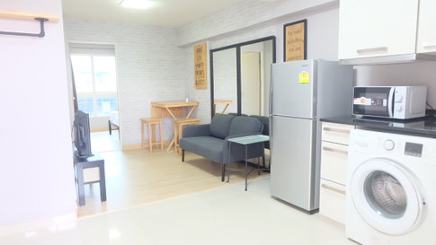 ให้เช่าห้อง 2 ห้องนอน ขนาด 45.5 ตร.ม ชั้น 5 ตึกบี ห้องติดสวนส่วนกลาง ห้องสวย เฟอร์ครบ เอ็มโซไซตี้คอนโดเมืองทองธานี ราคาเช่า 9,500/เดือน