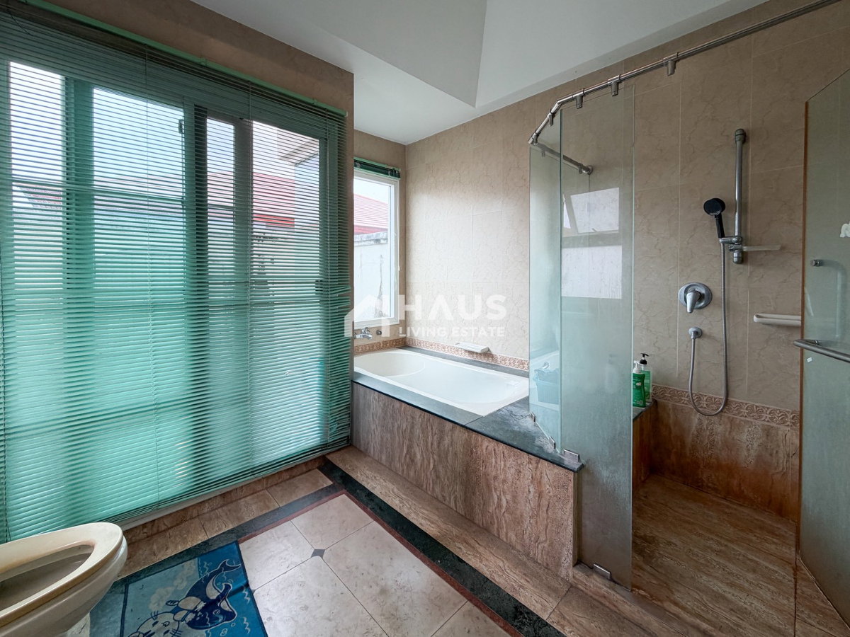 picture Ladawan Phutthamonthon Sai 2 / 4 Bedrooms #HPHU022 - 24/35