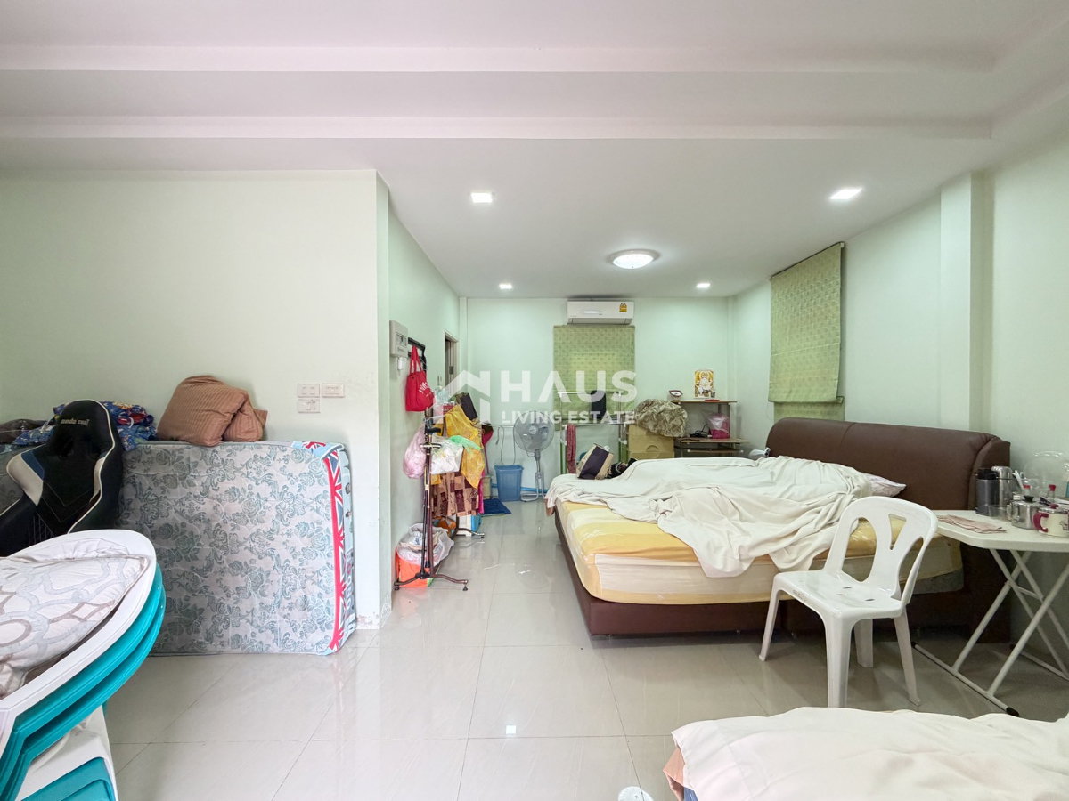 picture Ladawan Phutthamonthon Sai 2 / 4 Bedrooms #HPHU022 - 31/35