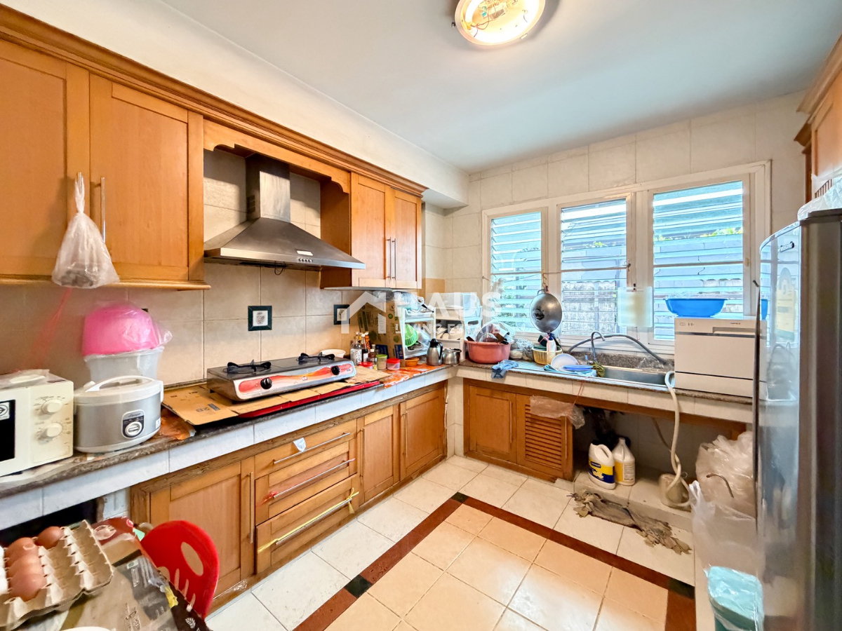 picture Ladawan Phutthamonthon Sai 2 / 4 Bedrooms #HPHU022 - 12/35