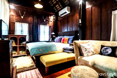 บ้านเดี่ยว ลาดพร้าว 71 : ขายบ้านทรงไทย 5หลังในพื้นที่ อยู่ลาดพร้าว ซอยโชคชัย4 1ราคานี้หายากสำหรับเนื้อที่ 164 ตรว 6นอน6น้ำ  แอร์ 7 ตัว ราคาดีมาก