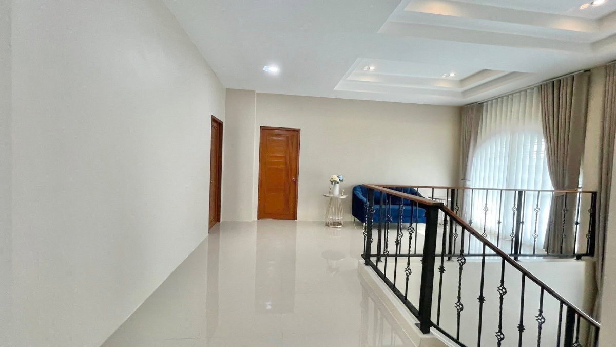 รูป ขาย–เช่าบ้านหรู บ้านสวนเนรมิตร (ออเงิน–รามอินทรา) บ้านเดี่ยวหลังใหญ่ บรรยากาศร่มรื่น พร้อมสระว่ายน้ำส่วนตัว เฟอร์นิเจอร์ครบ - รูปที่ 12/16