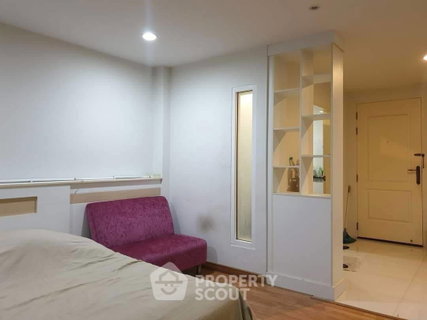 คอนโด 1 ห้องนอน 37 ตร.ม. ซื้อขาย ที่ สิริน เรสซิเดนซ์ คอนโด พัฒนาการ ใกล้ ARL รามคำแหง 300 ม. (ID 2173652)