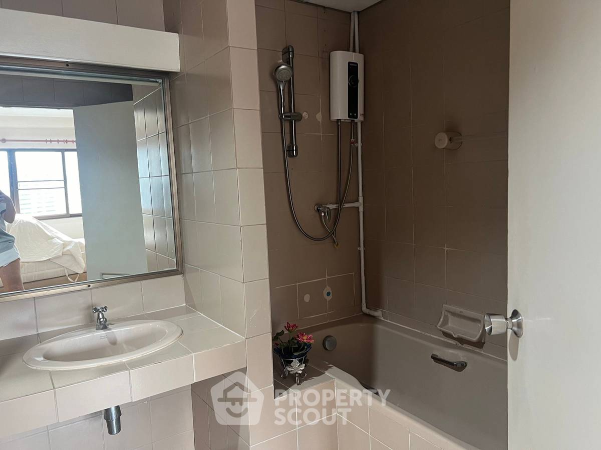 รูป คอนโด 2 ห้องนอน 71 ตร.ม. สารัญชัย แมนชั่น คอนโด ห่าง BTS นานา 300 ม. (ID 2614965) - รูปที่ 8/8