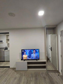 For rent: Kave Universe Bangsaen, a new condo next to Burapha University, within walking distance to class.
